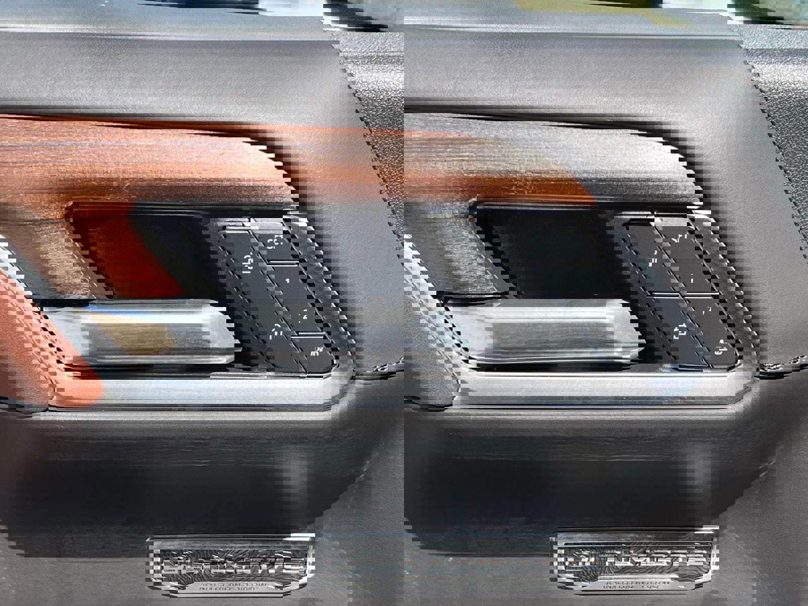 Used 2023 GMC Sierra 1500 Denali Ultimate image 23