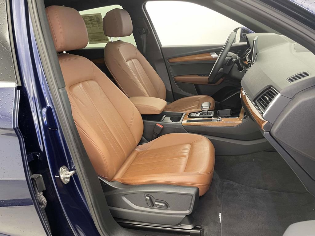 Used 2023 Audi Q5 2.0T Premium w/ Convenience Package AWD/4WD image 23