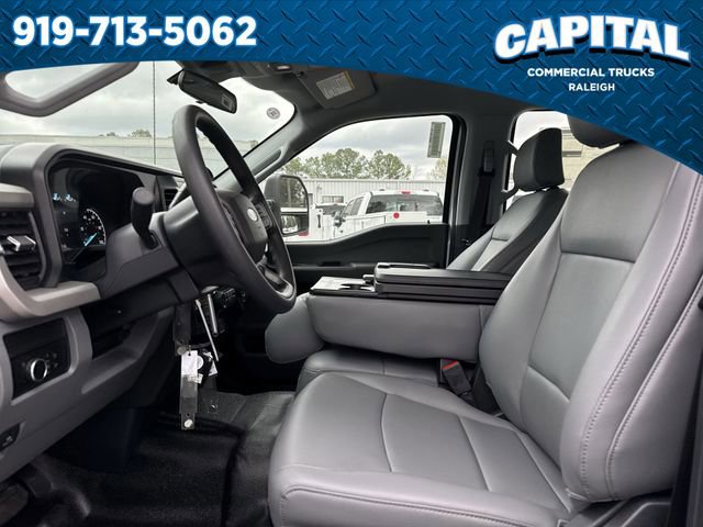 New 2026 Ford F550 4x4 Crew Cab image 25