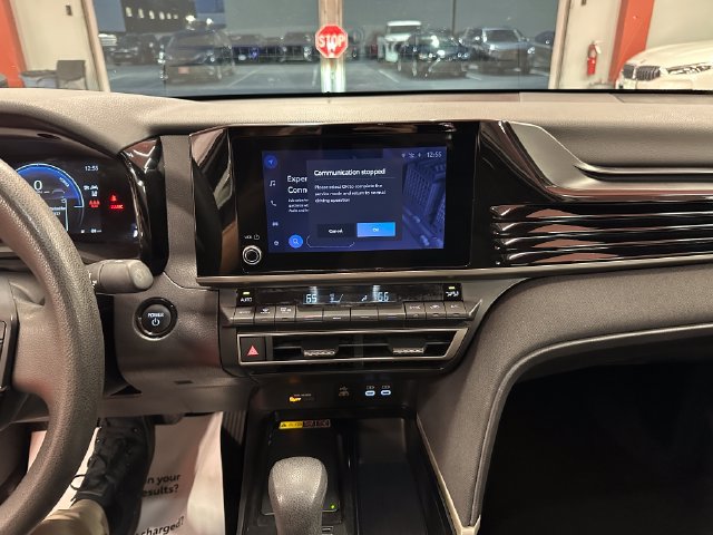 Used 2025 Toyota Camry LE FWD image 23