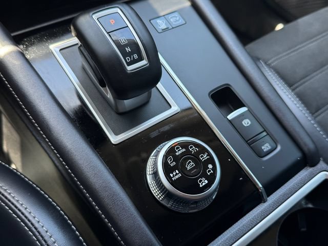 Used 2024 Mitsubishi Outlander SE AWD/4WD image 29