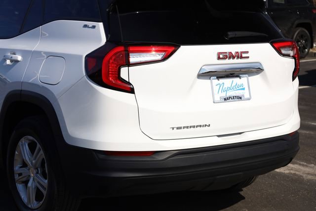 Used 2024 GMC Terrain SLE image 7