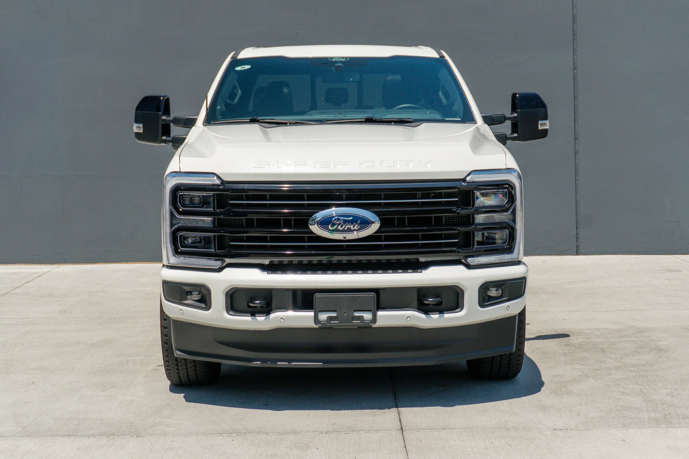 Used 2026 Ford F250 Platinum AWD/4WD image 4