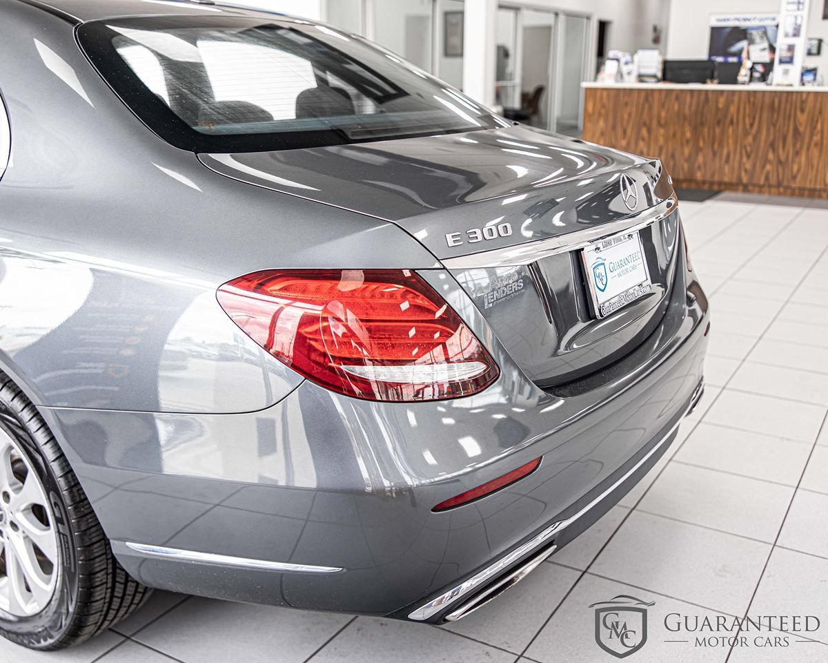 Used 2019 Mercedes-Benz E 300 4MATIC w/ Driver Assistance Package image 16