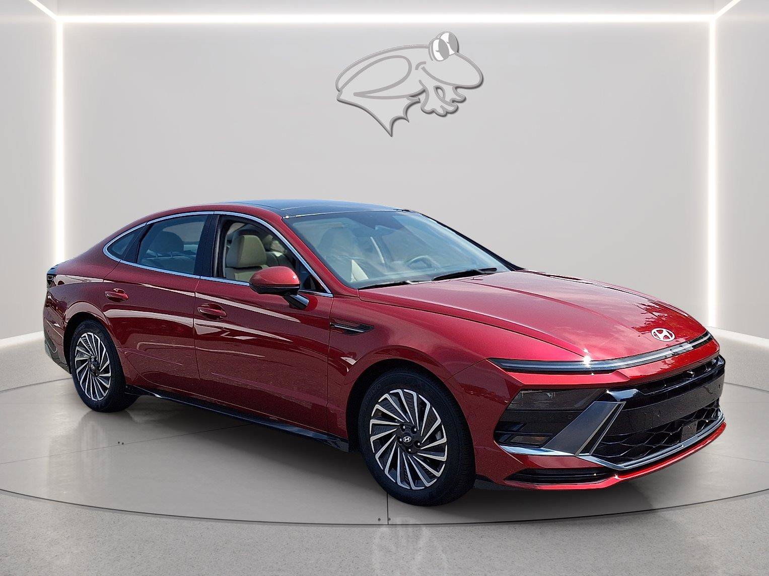 Used 2025 Hyundai Sonata Limited FWD image 6