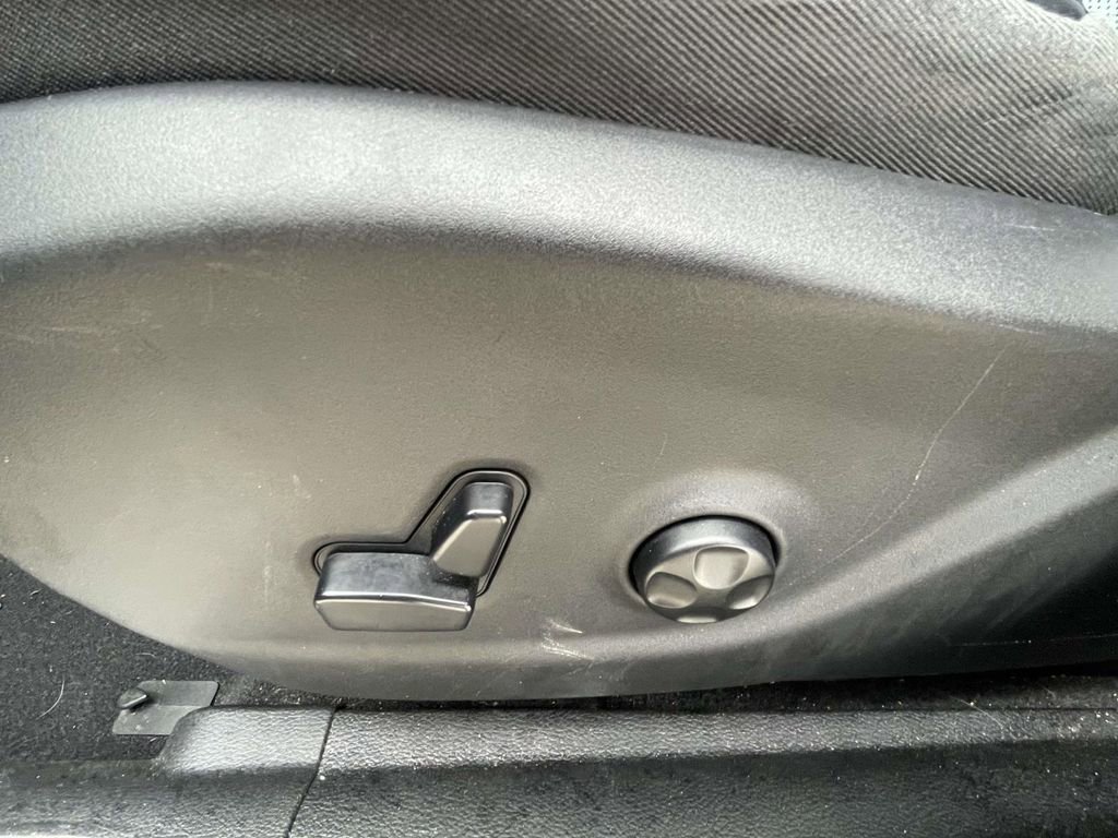 Used 2021 Jeep Cherokee High Altitude image 14