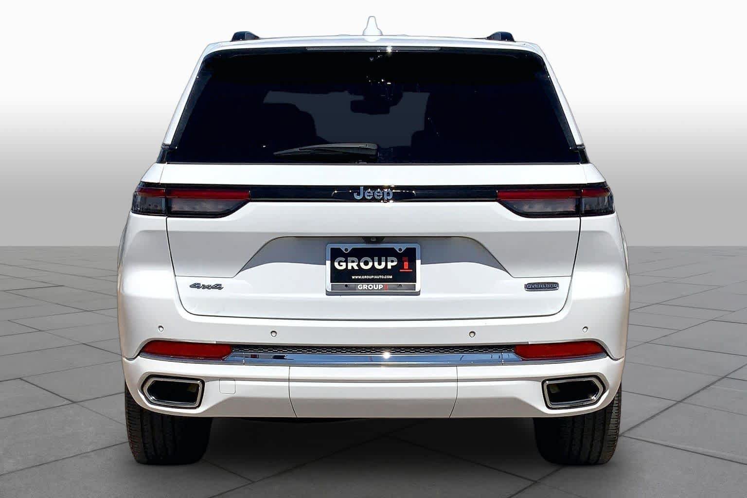 Used 2022 Jeep Grand Cherokee Overland w/ Adv Protech Group III AWD/4WD image 5