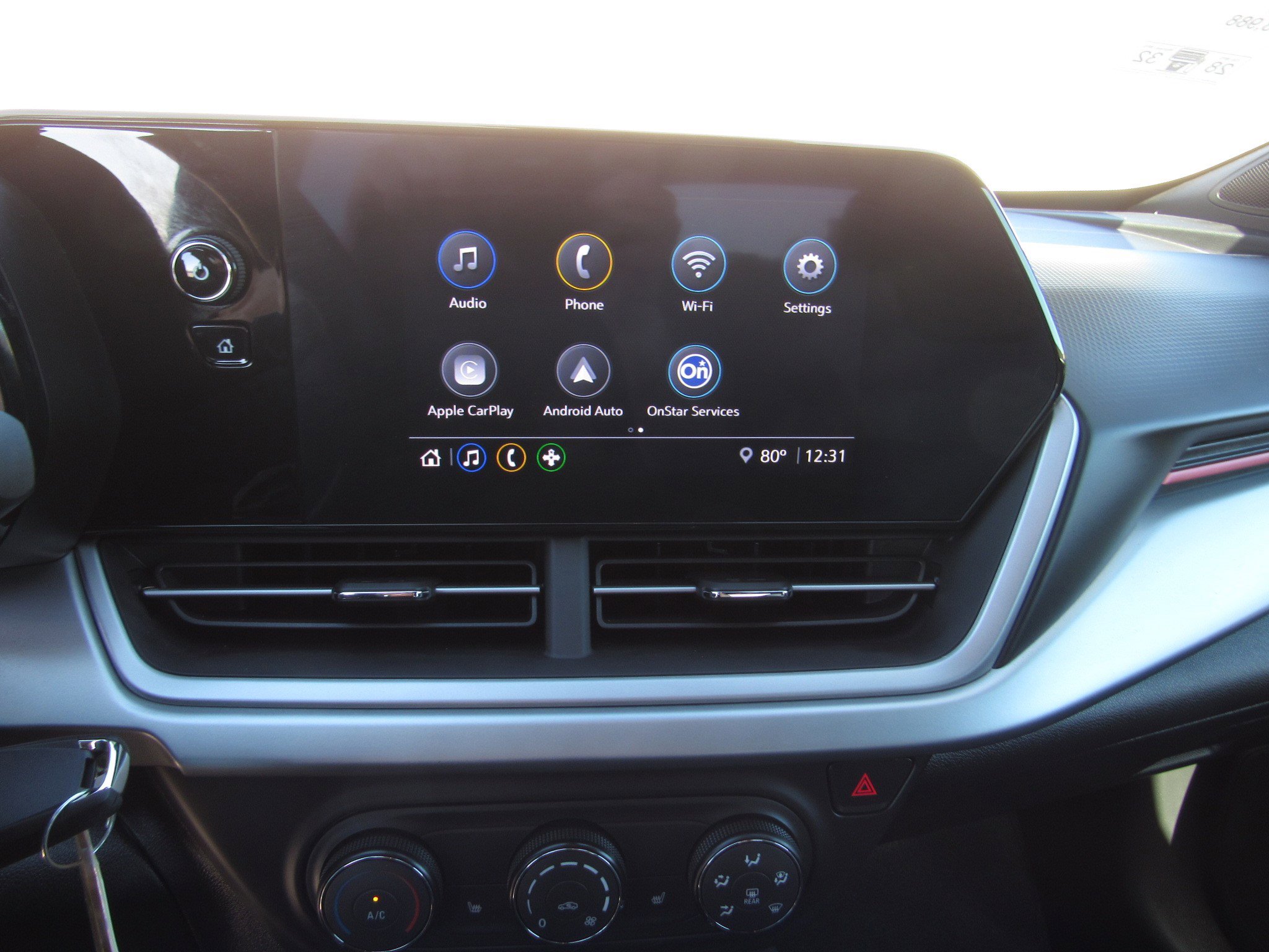 Used 2025 Chevrolet Trax RS w/ Sunroof Package image 19