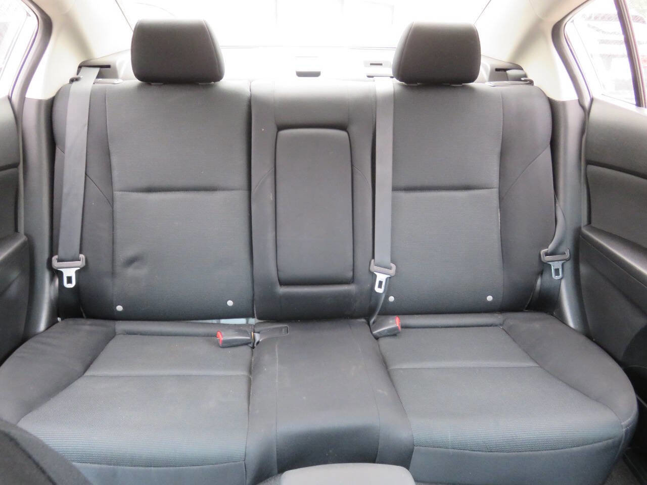 Used 2011 MAZDA MAZDA3 s Sport w/ Tech Pkg FWD image 19