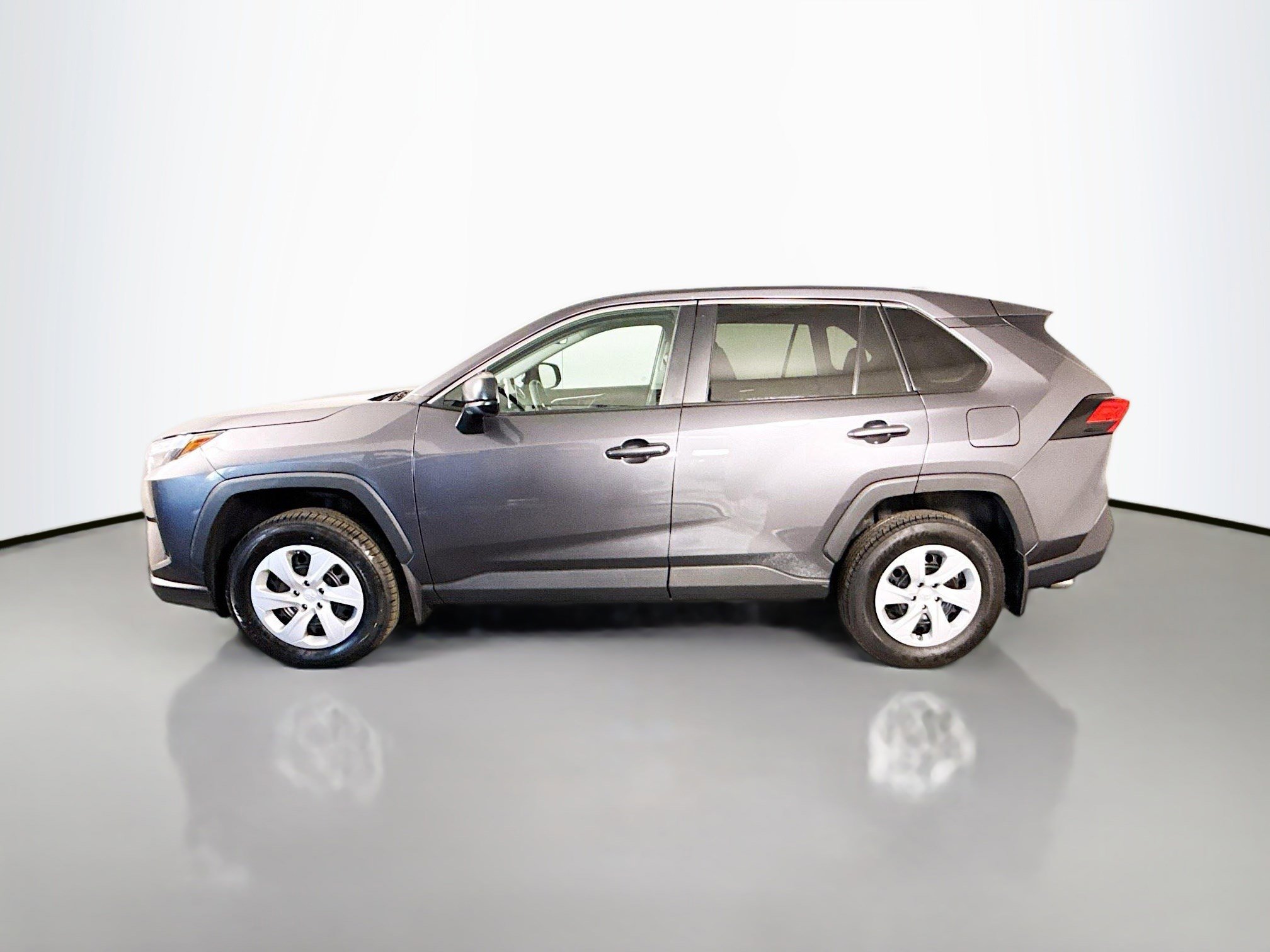 Used 2024 Toyota RAV4 LE image 6