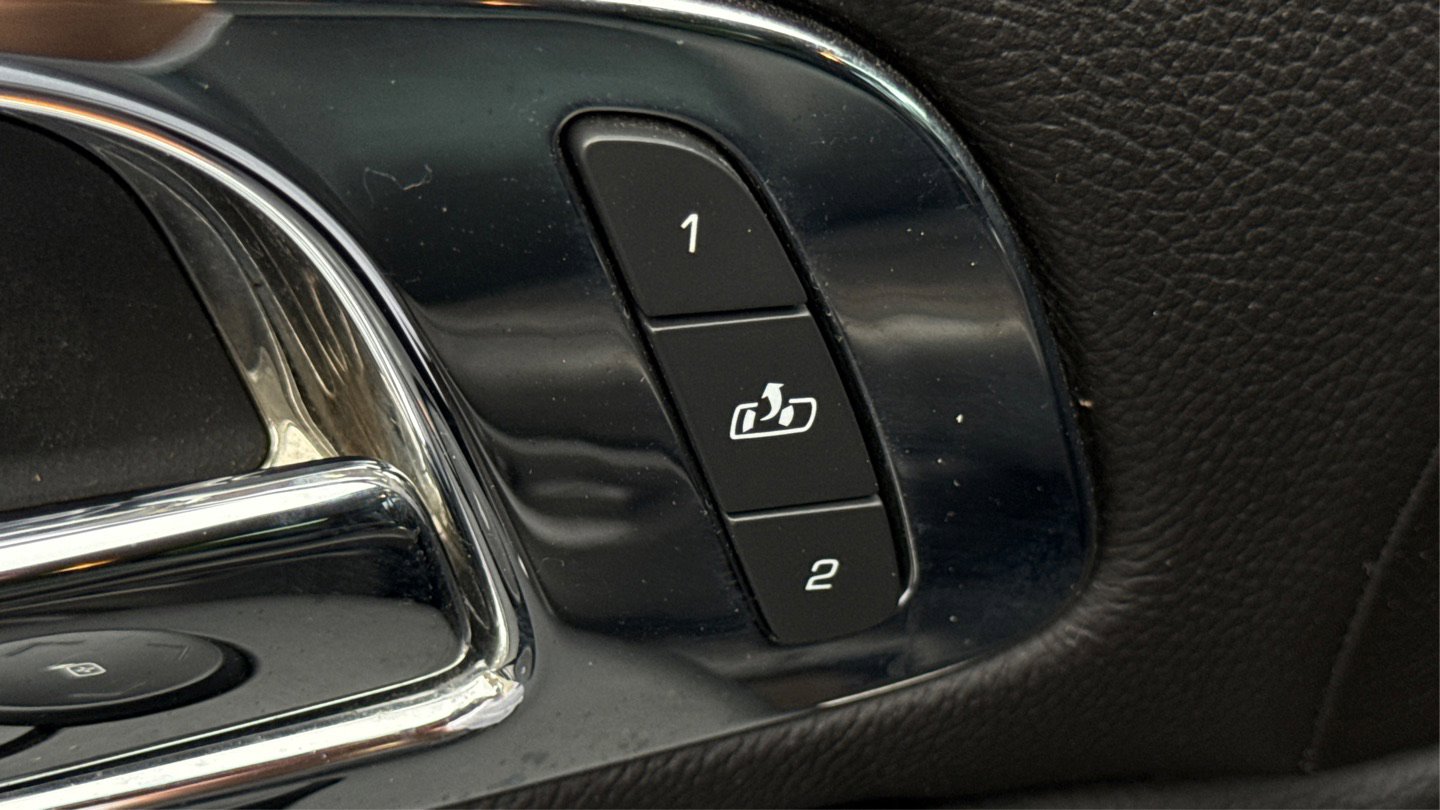 Used 2013 Cadillac Escalade Platinum AWD/4WD image 41