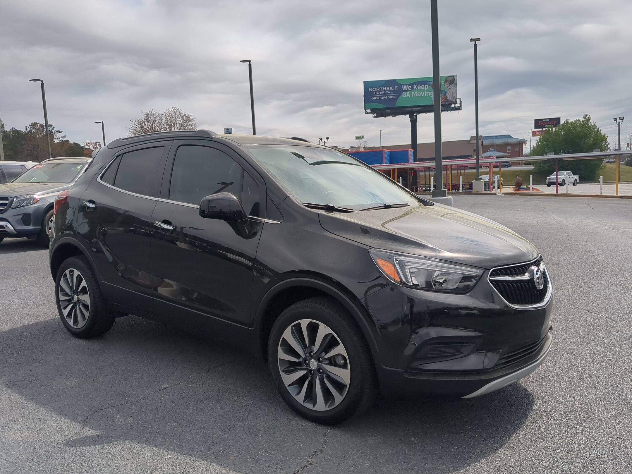 Used 2022 Buick Encore Preferred w/ Safety Package image 3