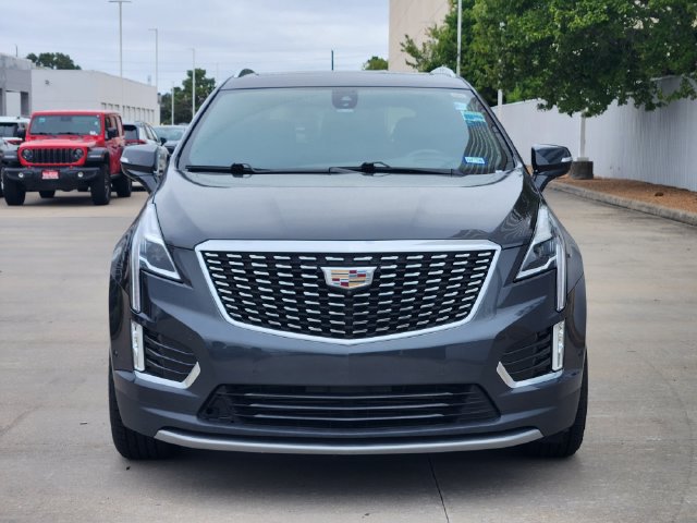 Used 2022 Cadillac XT5 Premium Luxury w/ Technology Package AWD/4WD image 2