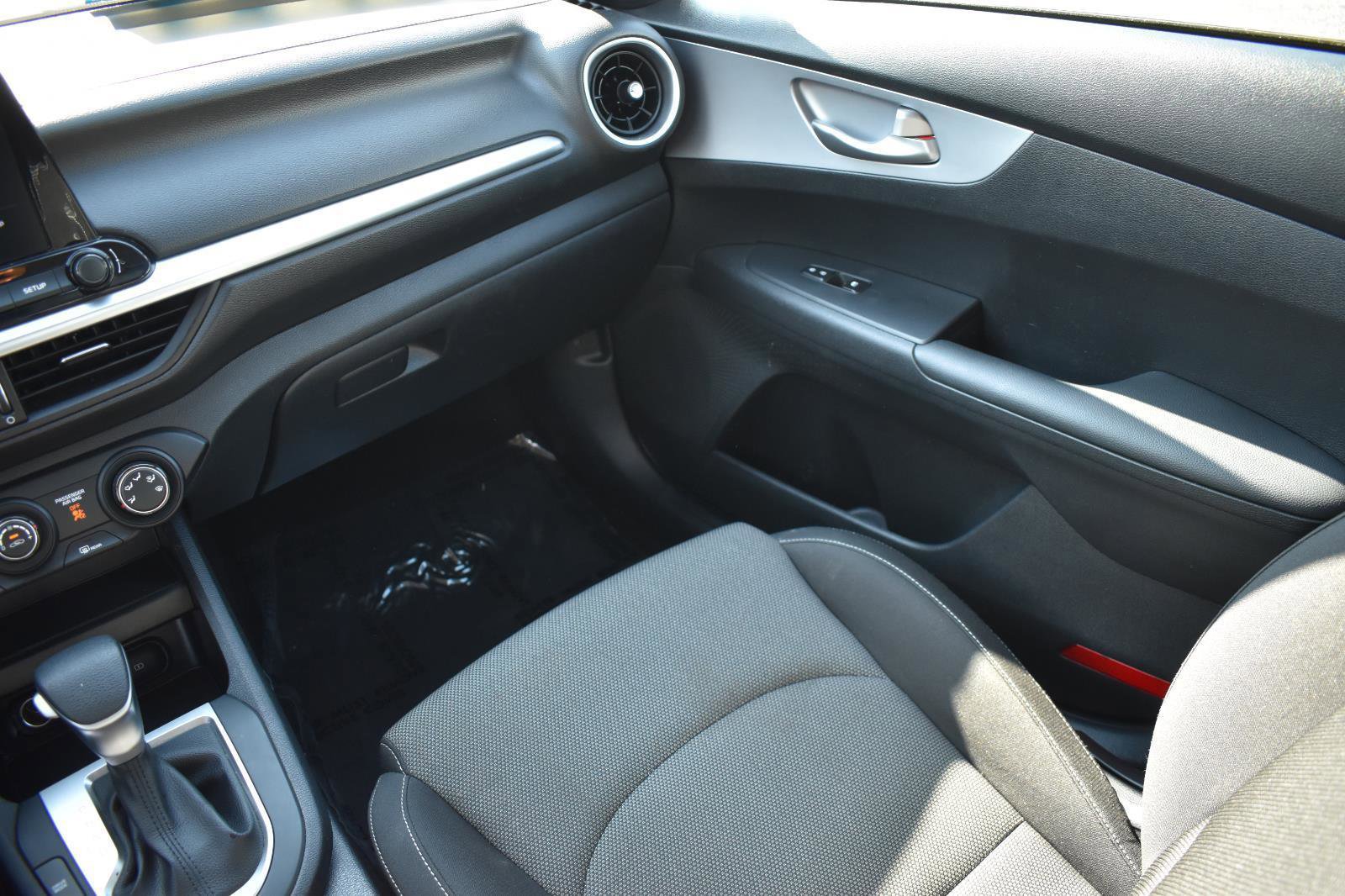 Used 2024 Kia Forte LXS image 19