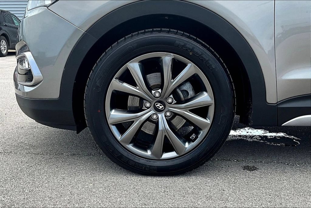 Used 2018 Hyundai Santa Fe Sport w/ 2.0T Ultimate Tech Package 05 AWD/4WD image 8