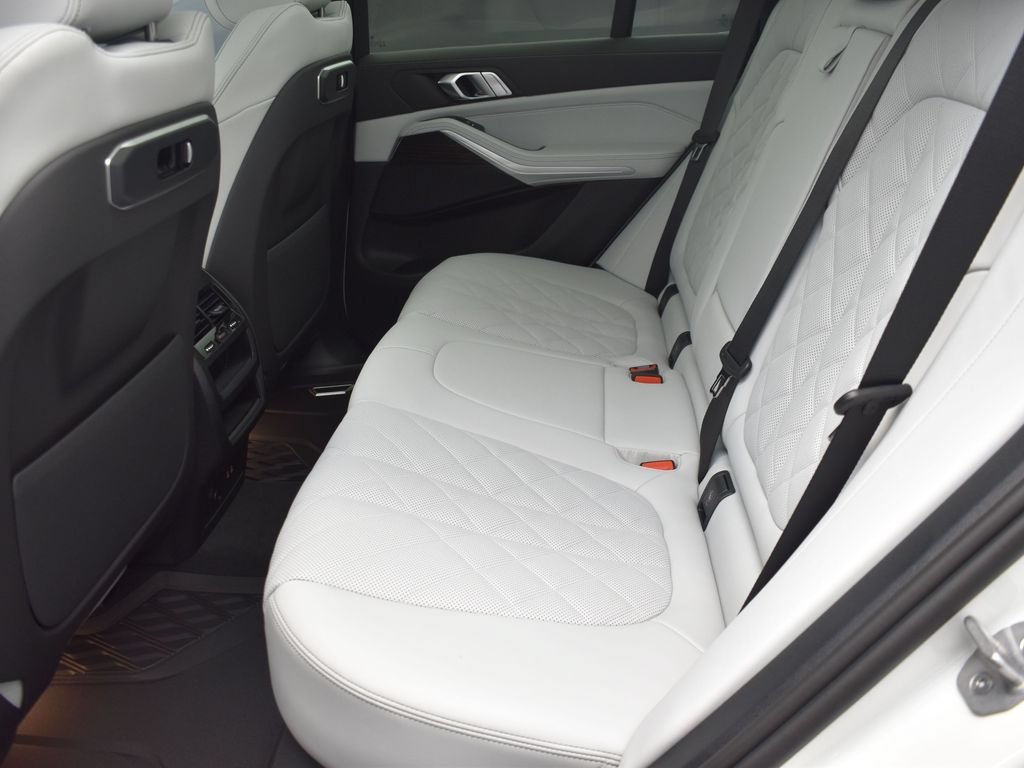 Used 2026 BMW X5 sDrive40i w/ Parking Assistance Package RWD image 17