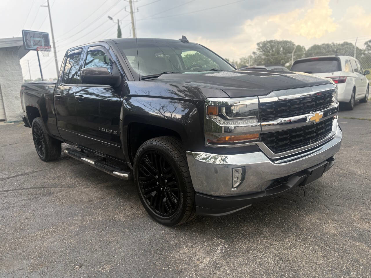 Used 2016 Chevrolet Silverado 1500 LT w/ All Star Edition image 7