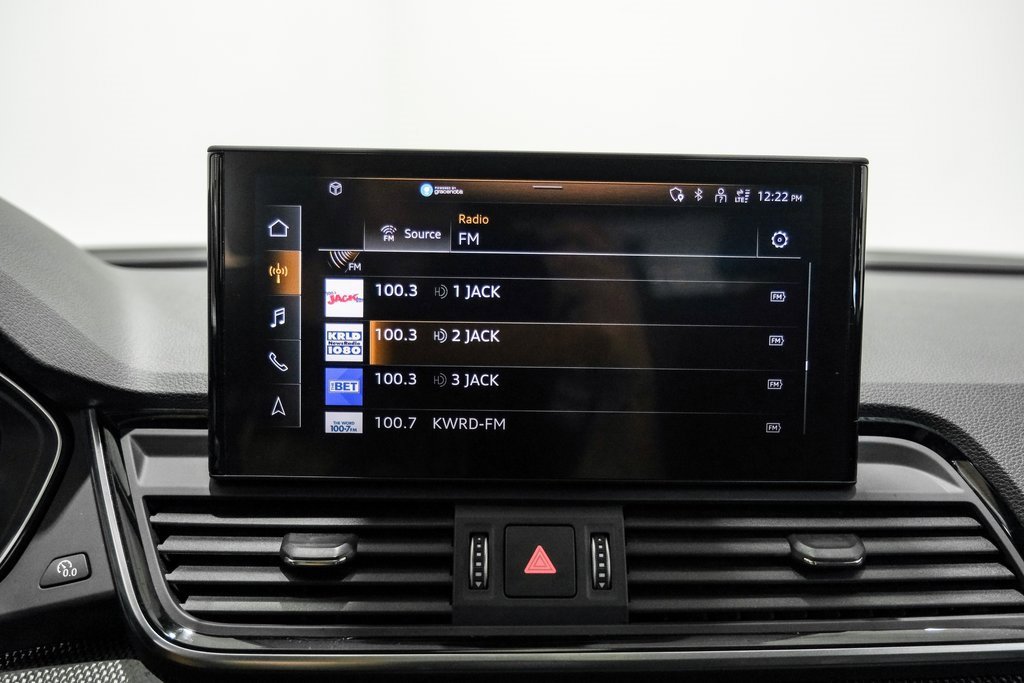 Used 2022 Audi SQ5 Premium Plus w/ Premium Plus Package image 26