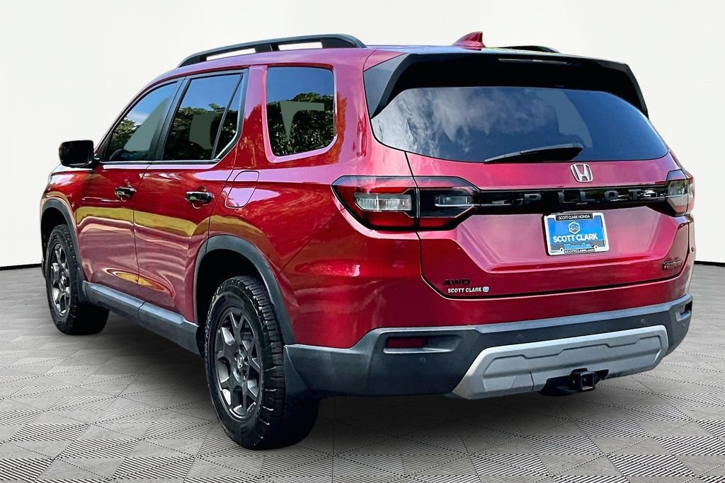 Used 2023 Honda Pilot TrailSport image 5
