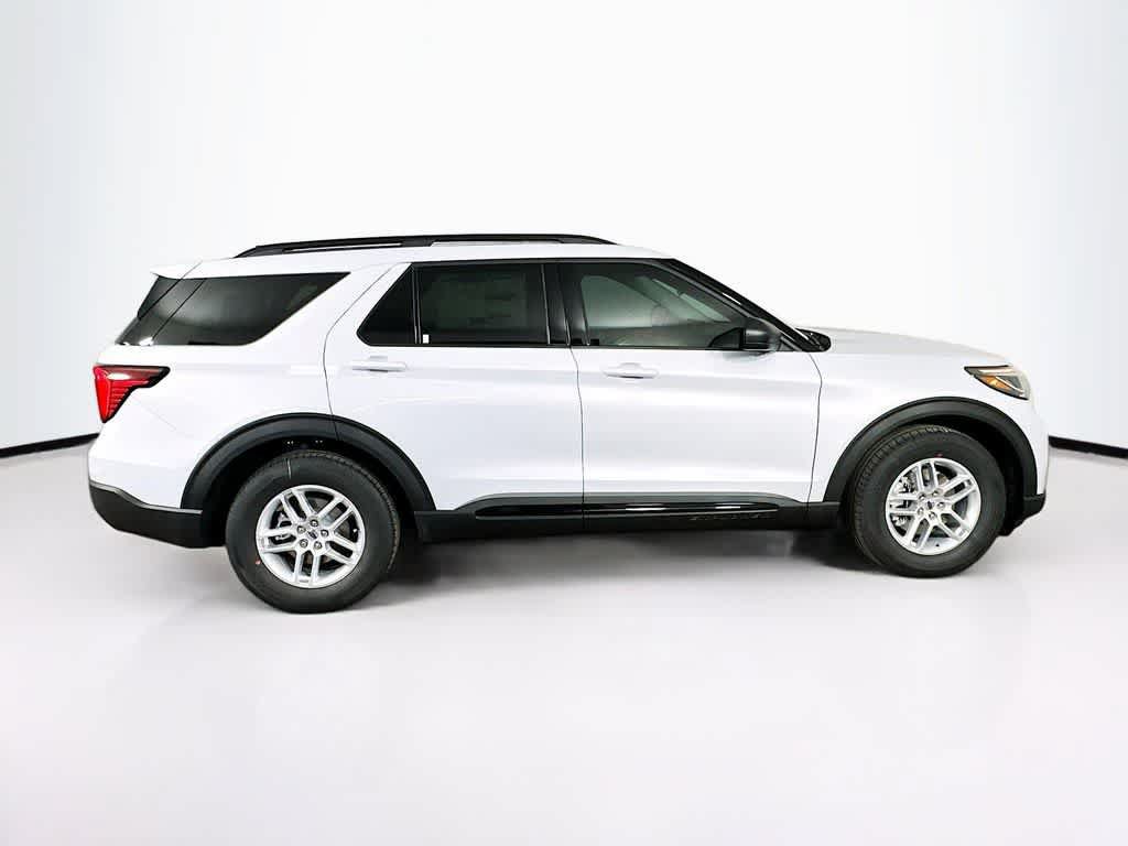 New 2026 Ford Explorer Active RWD image 24