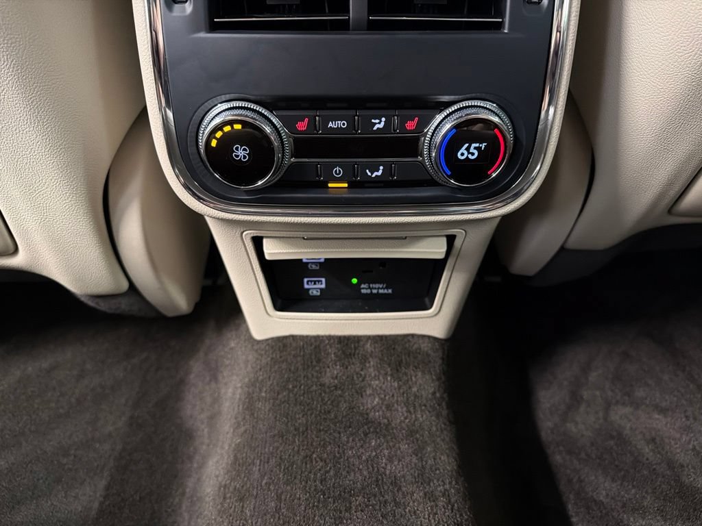 Used 2018 Lincoln Continental Reserve AWD/4WD image 34