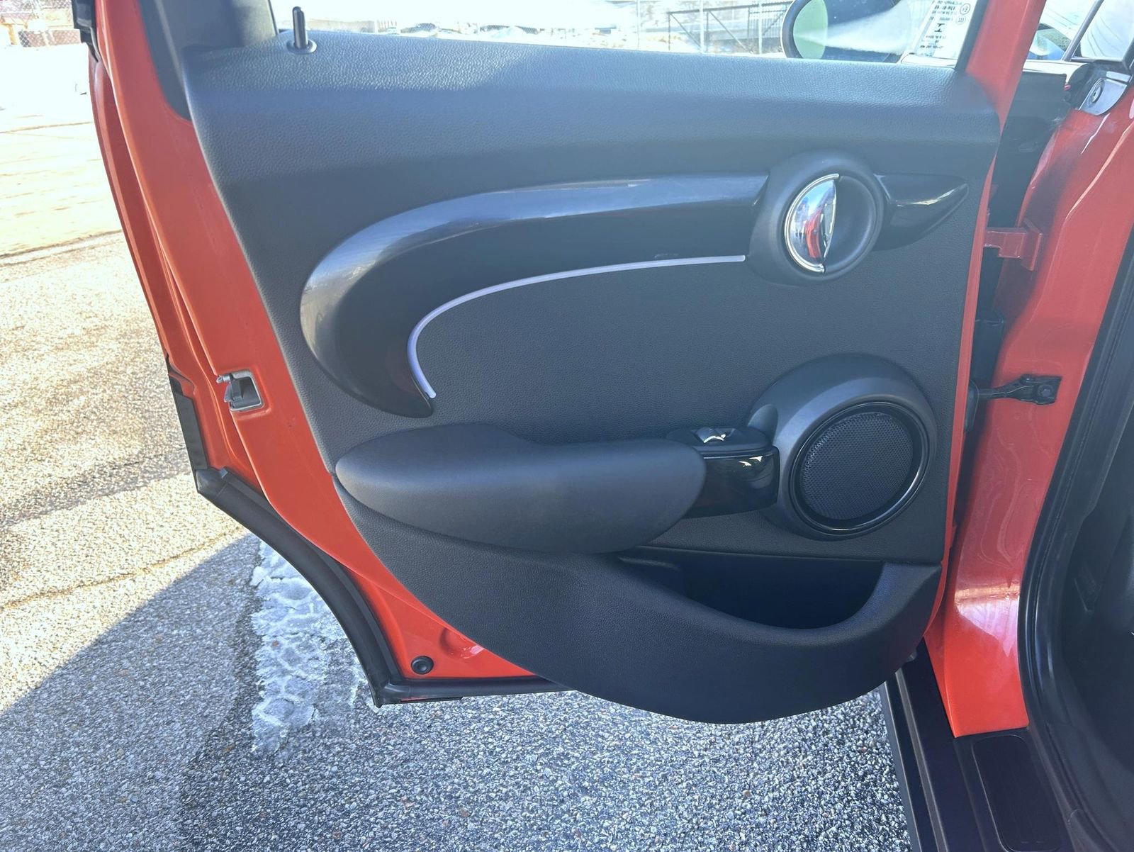 Used 2019 MINI Cooper S w/ Signature Upholstery Package image 20