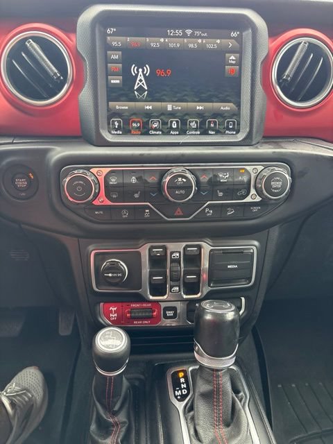 Used 2018 Jeep Wrangler Unlimited Rubicon AWD/4WD image 9