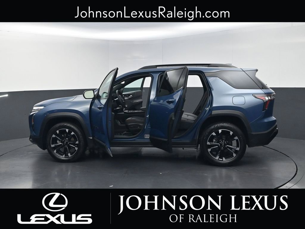 Used 2025 Chevrolet Equinox RS w/ Convenience Package III FWD image 37
