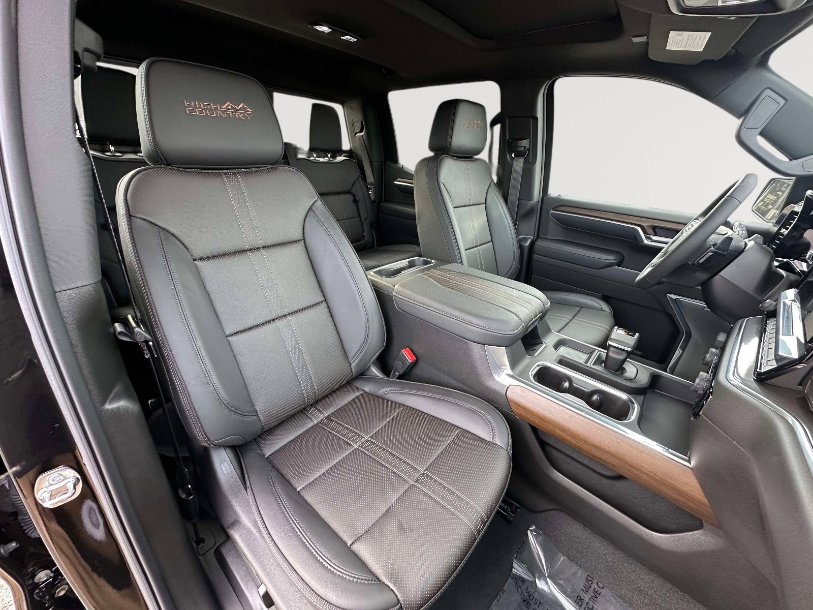 Certified 2025 Chevrolet Silverado 1500 High Country w/ Midnight Edition image 28