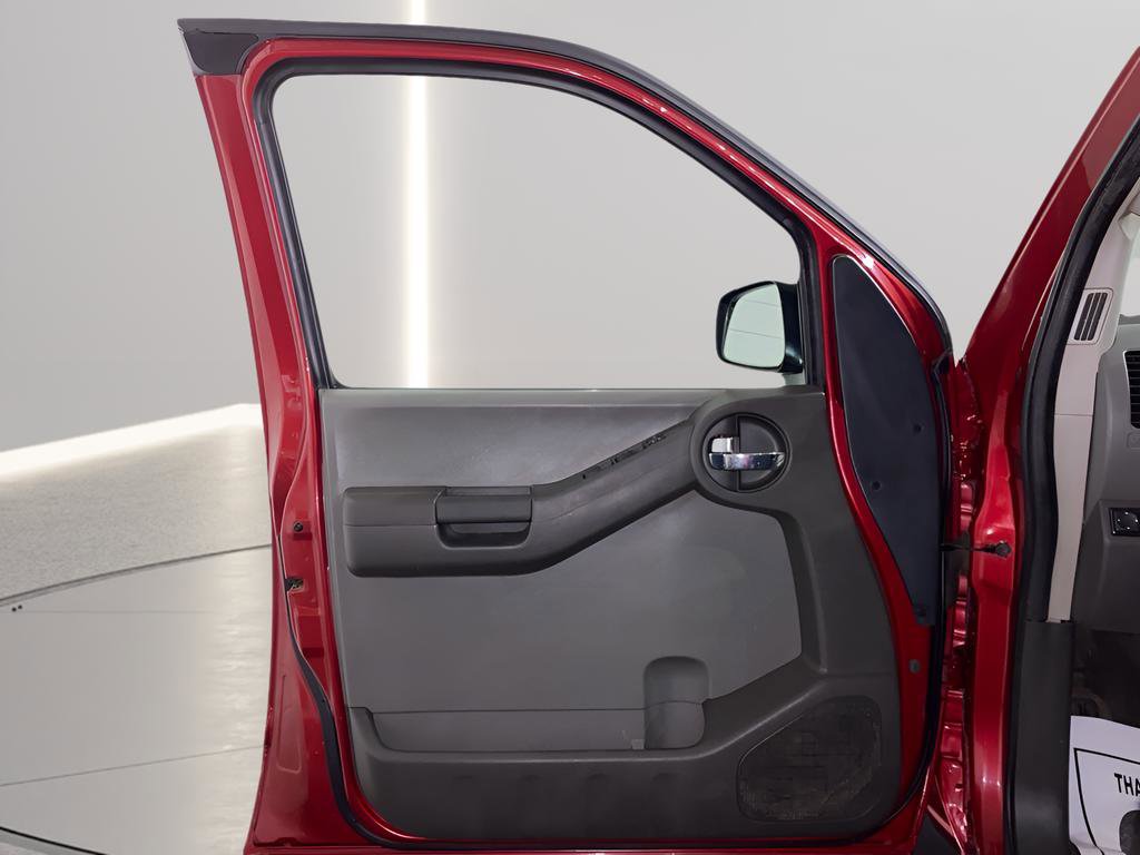 Used 2013 Nissan Xterra S image 9