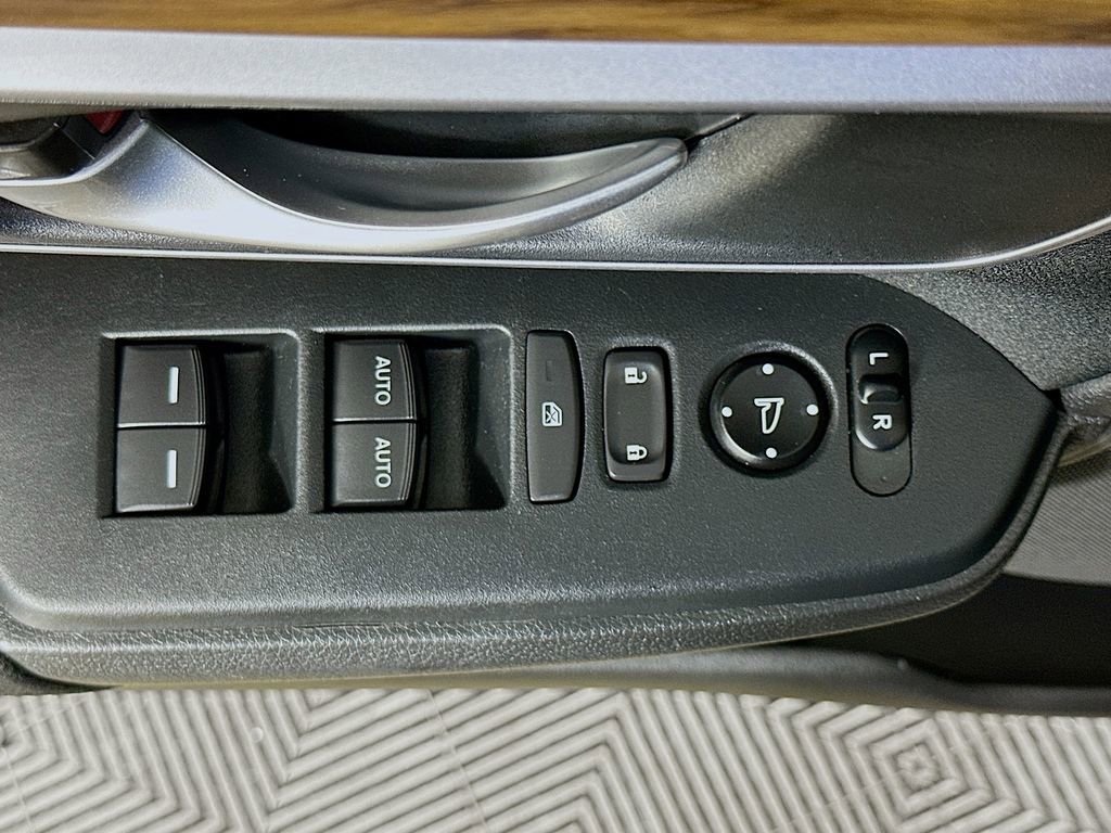 Used 2018 Honda CR-V EX image 20
