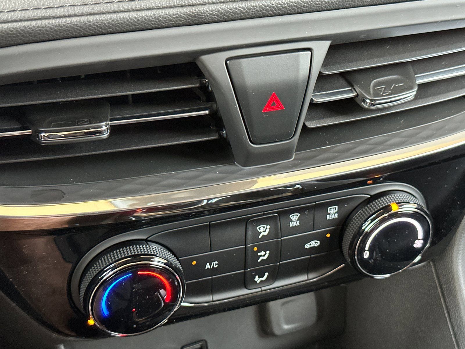 New 2026 Buick Encore GX Sport Touring image 20