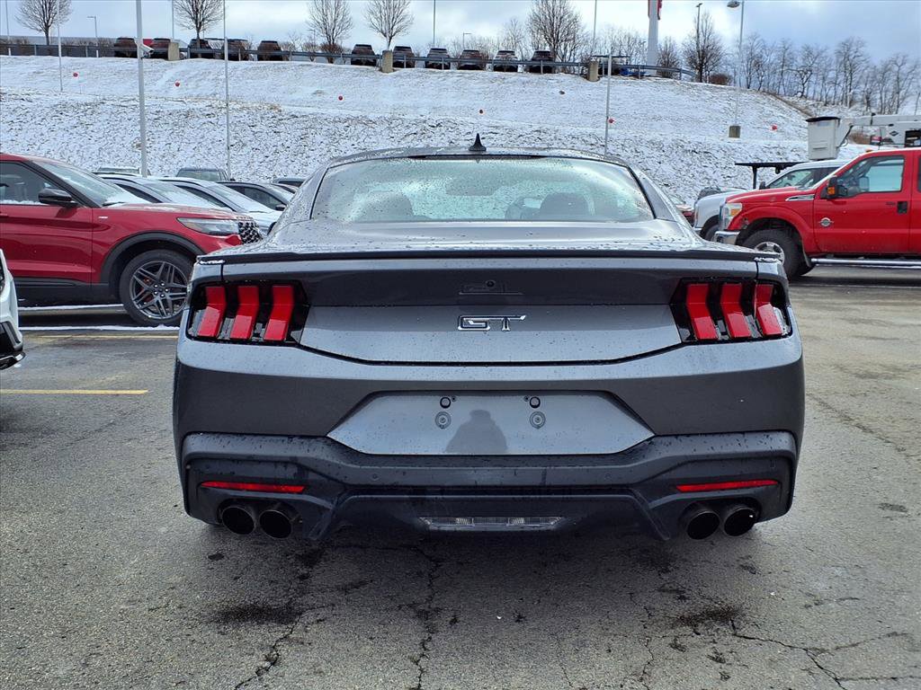 Certified 2025 Ford Mustang GT Premium image 3