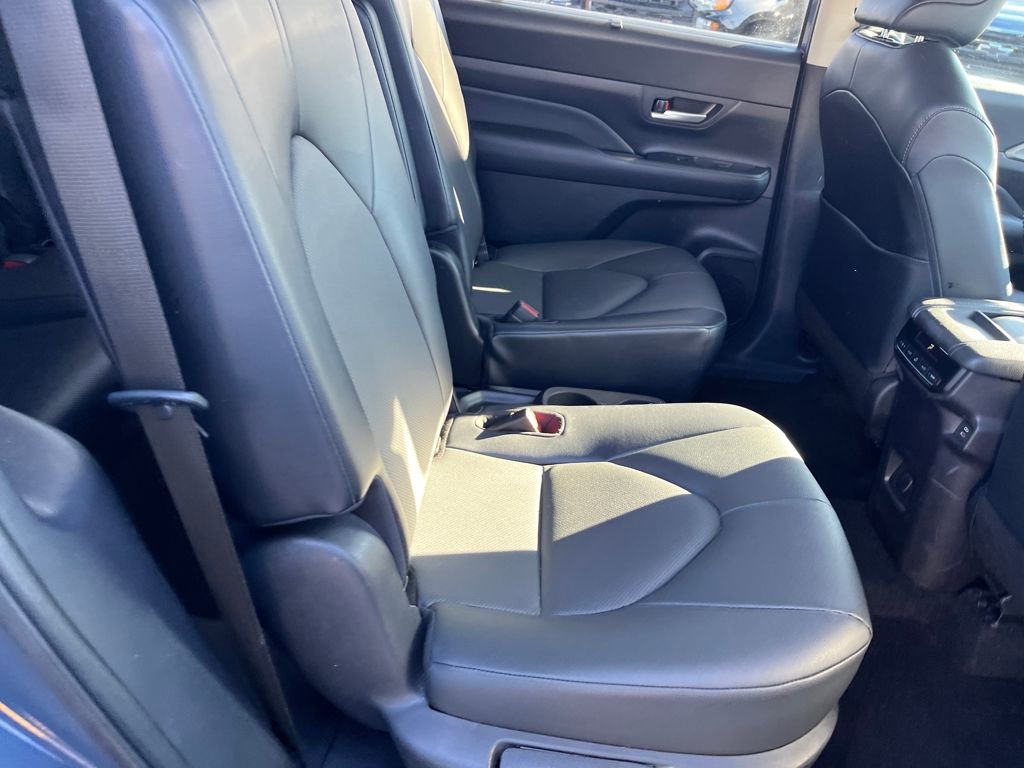 Used 2024 Toyota Grand Highlander XLE image 27