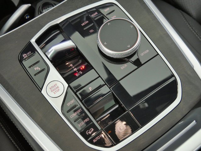 New 2027 Volkswagen Jetta SE FWD image 48