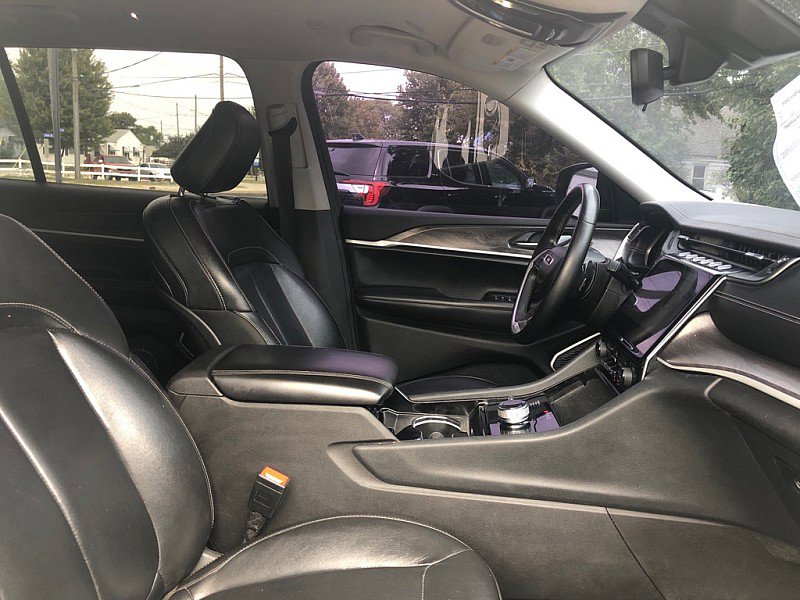 Used 2021 Jeep Grand Cherokee L Limited image 19