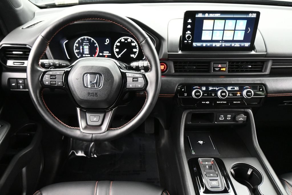 Used 2024 Honda Pilot TrailSport image 6