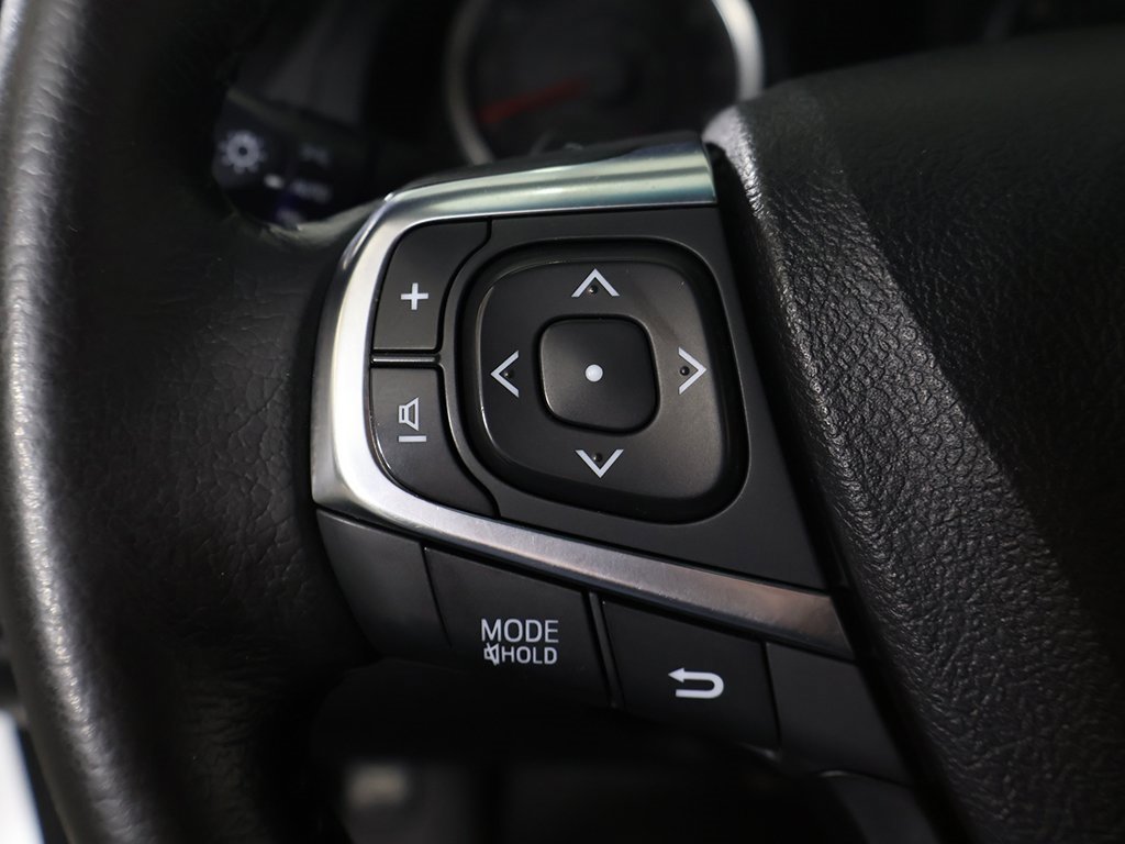 Used 2015 Toyota Camry SE image 36