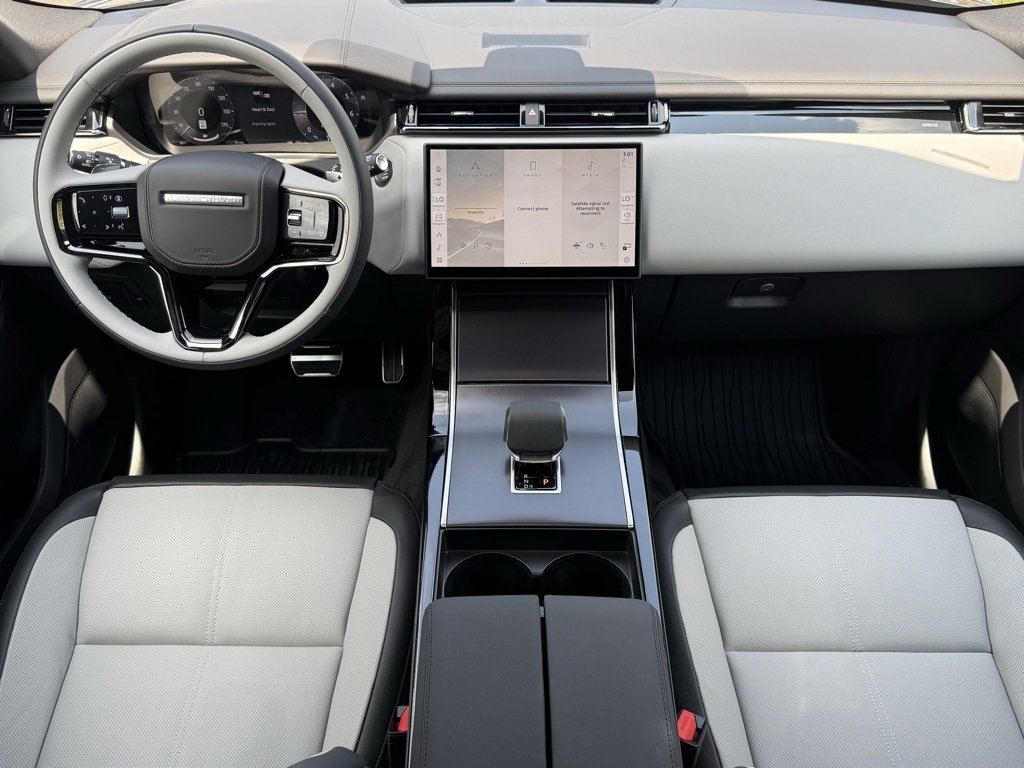 New 2026 Land Rover Range Rover Velar Dynamic SE image 17