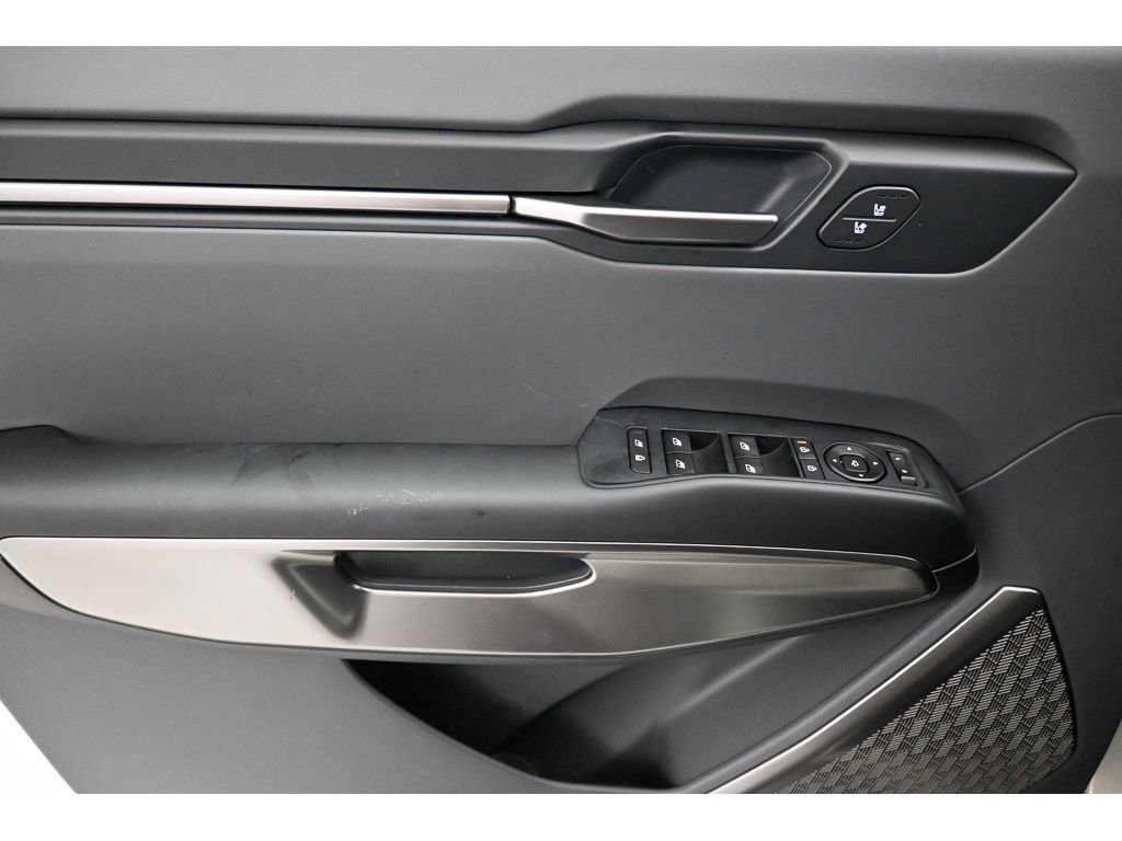 New 2026 Kia EV9 Light image 17