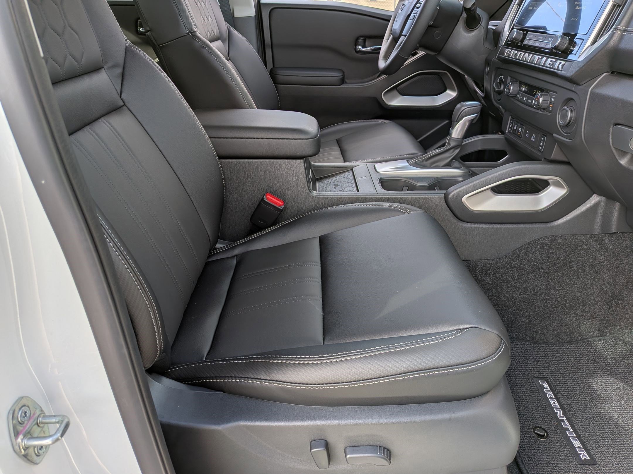 New 2025 Nissan Frontier SL AWD/4WD image 34