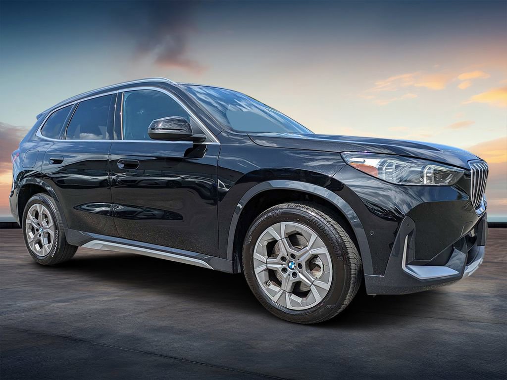 Used 2025 BMW X1 xDrive28i image 1