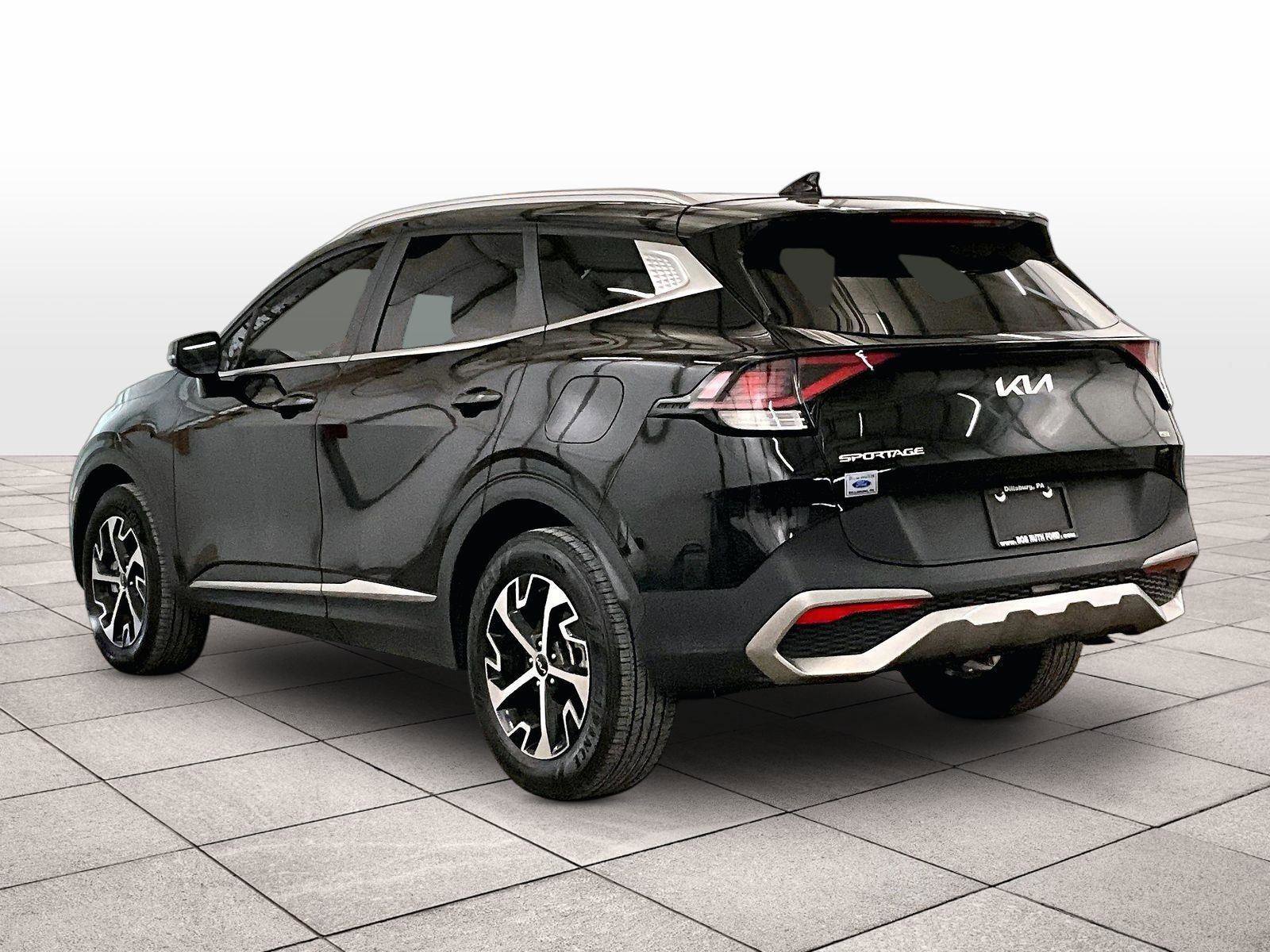 Used 2023 Kia Sportage EX AWD/4WD image 10