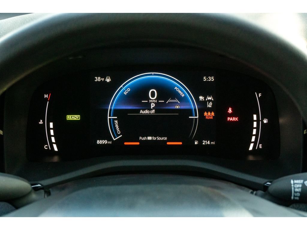 Used 2025 Toyota Camry LE image 19