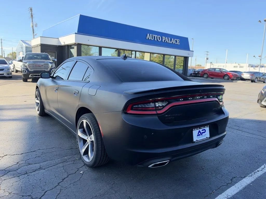 Used 2015 Dodge Charger SXT w/ AWD Plus Group image 4