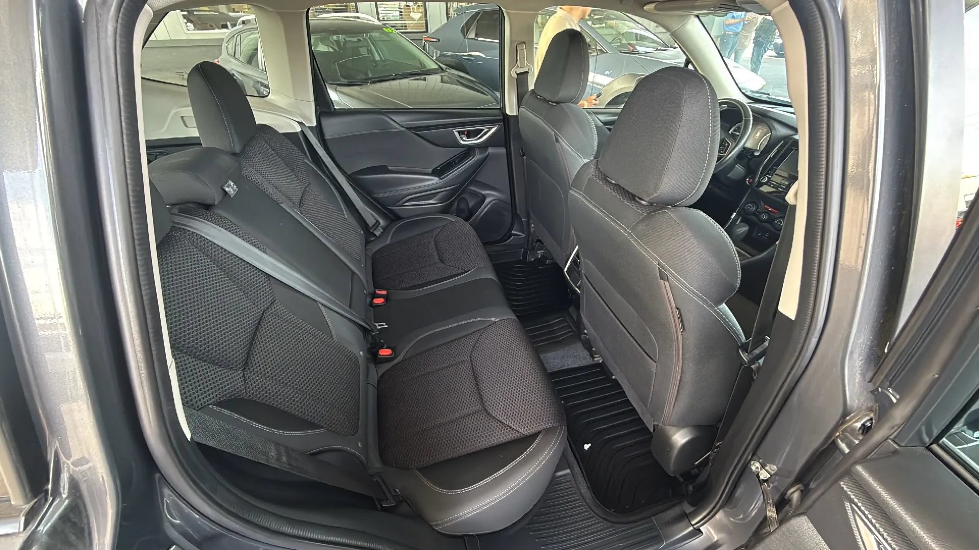 Used 2023 Subaru Forester Premium AWD/4WD image 30