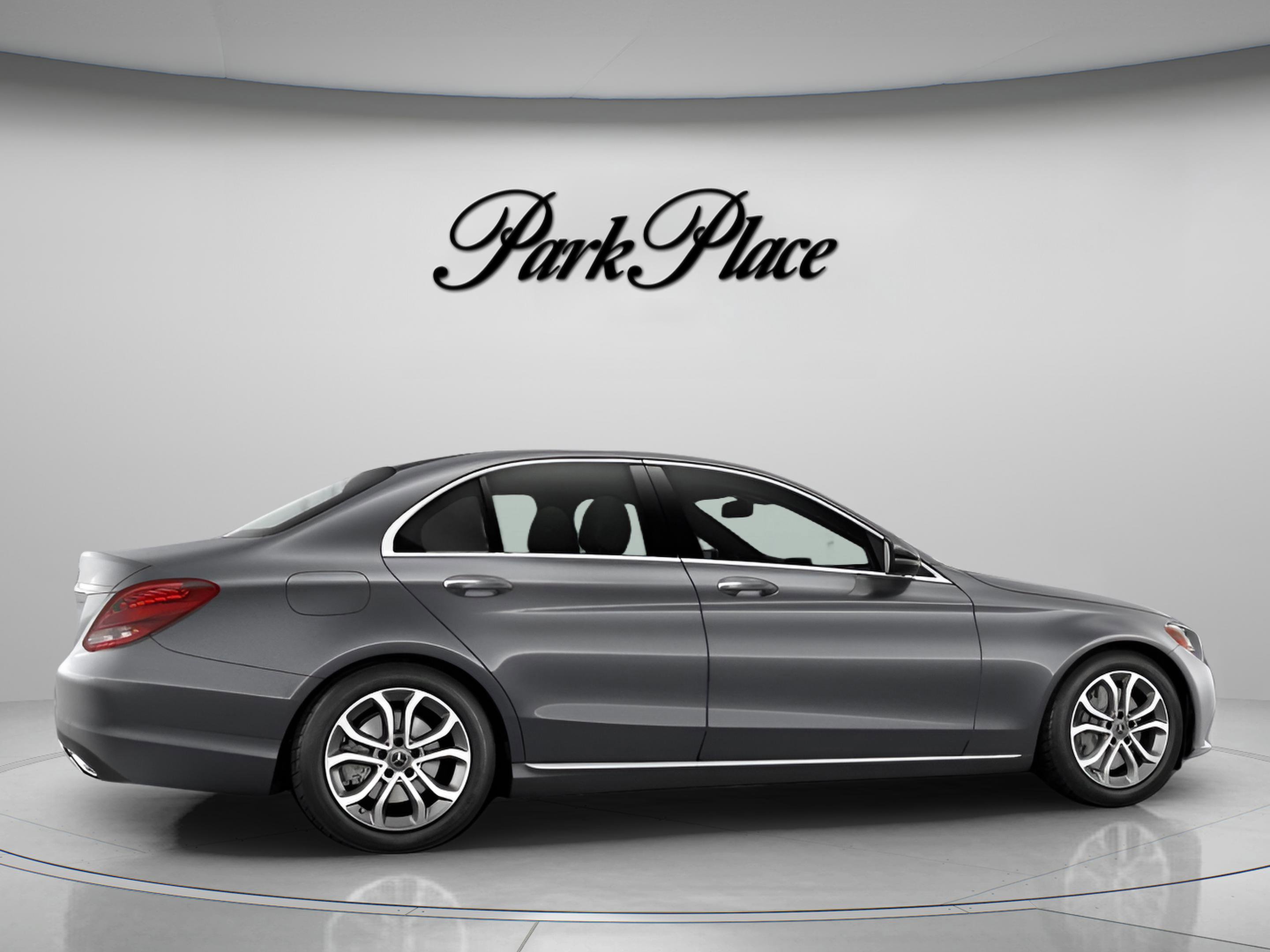 Used 2018 Mercedes-Benz C 300 4MATIC Sedan image 23