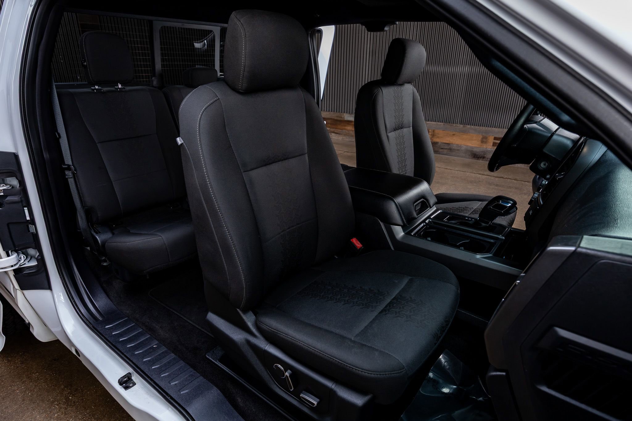 Used 2018 Ford F150 XLT w/ Equipment Group 302A Luxury image 28