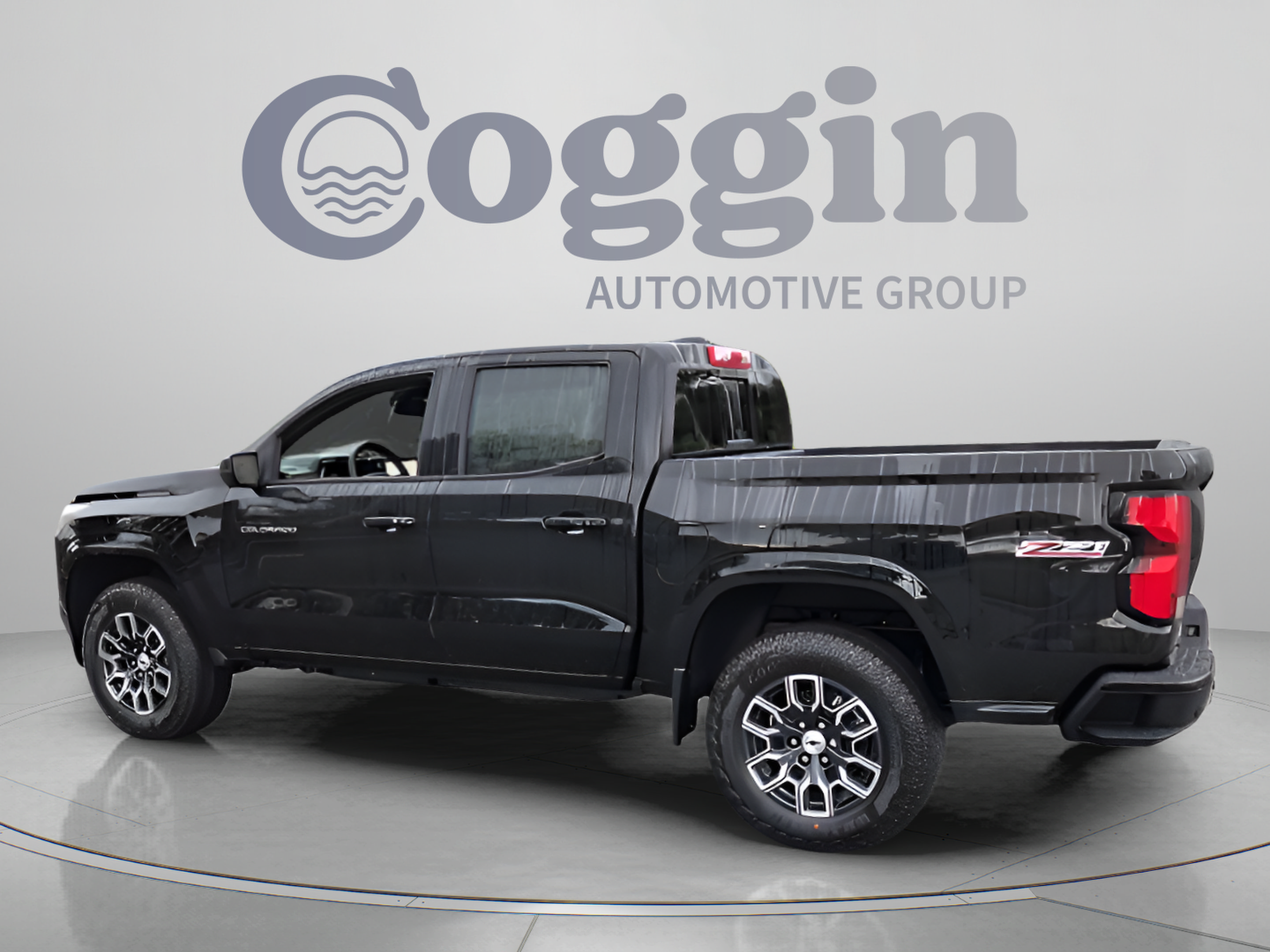 New 2026 Chevrolet Colorado Z71 w/ Technology Package AWD/4WD image 3