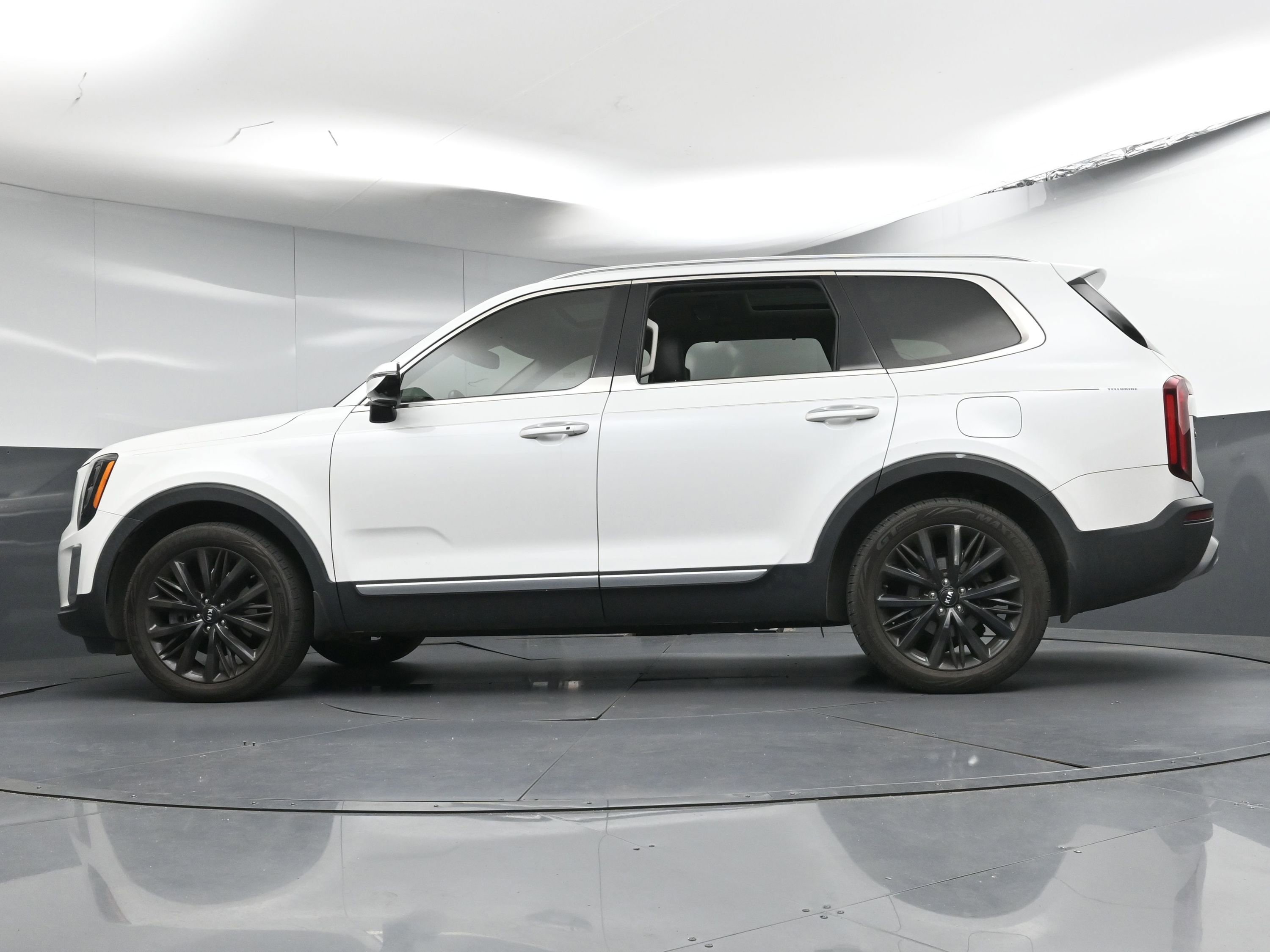 Used 2020 Kia Telluride SX image 30